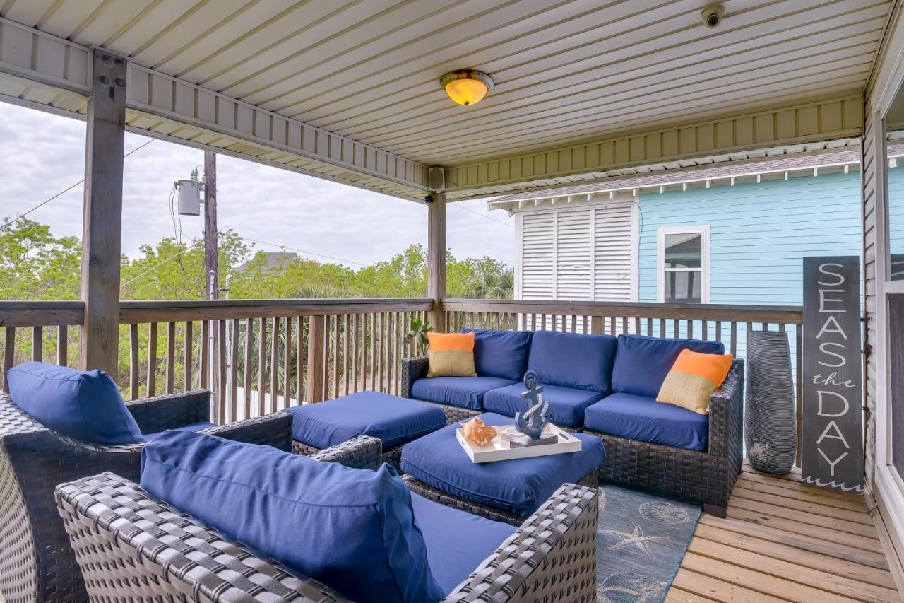 Galveston Escape With Entertainment Patio And Deck! Villa Bagian luar foto