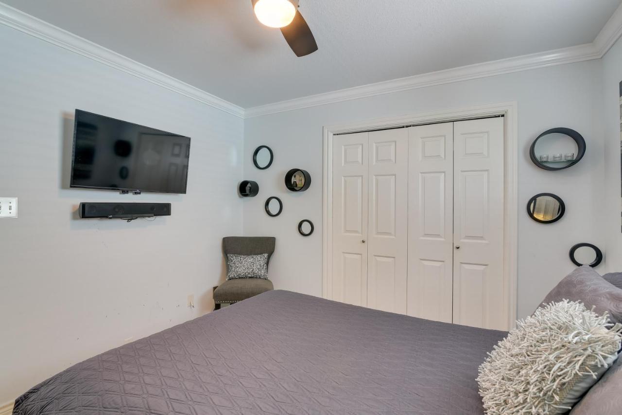 Galveston Escape With Entertainment Patio And Deck! Villa Bagian luar foto