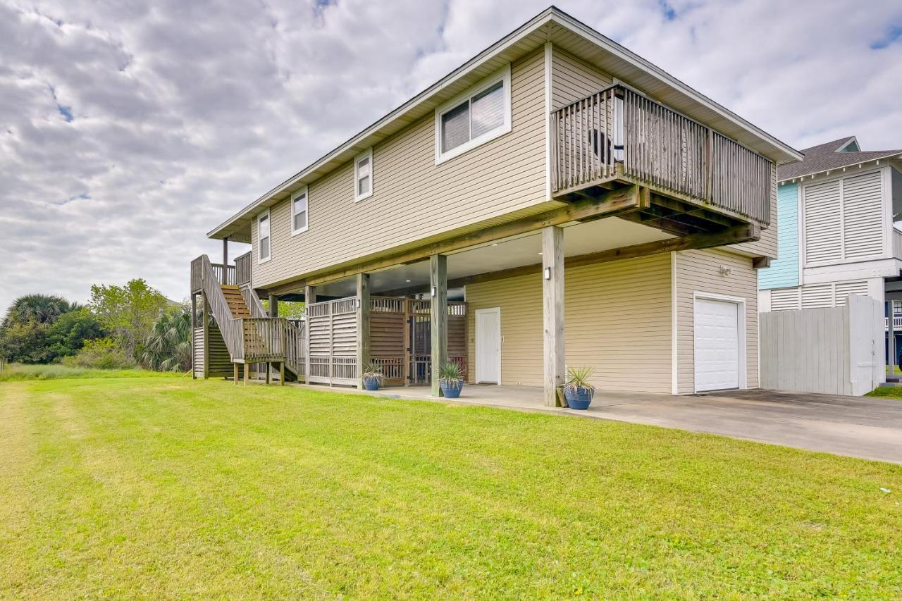 Galveston Escape With Entertainment Patio And Deck! Villa Bagian luar foto